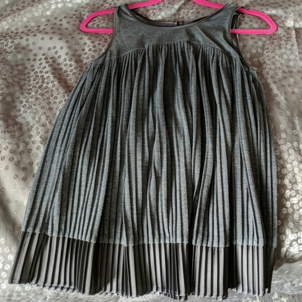 Grey top - Picture 2 of 3